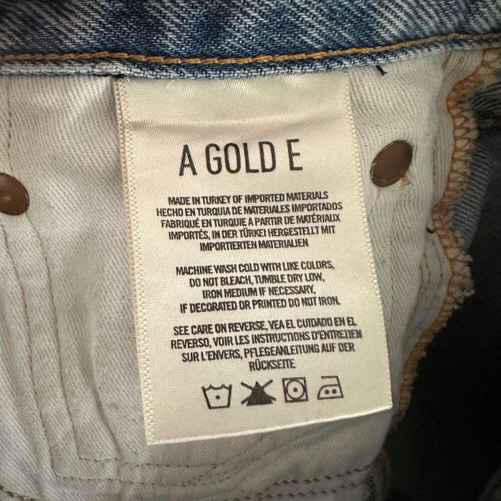Agolde Parker Vintage Distressed Cut Off Denim Shorts in Swapmeet 26 - Picture 5 of 14